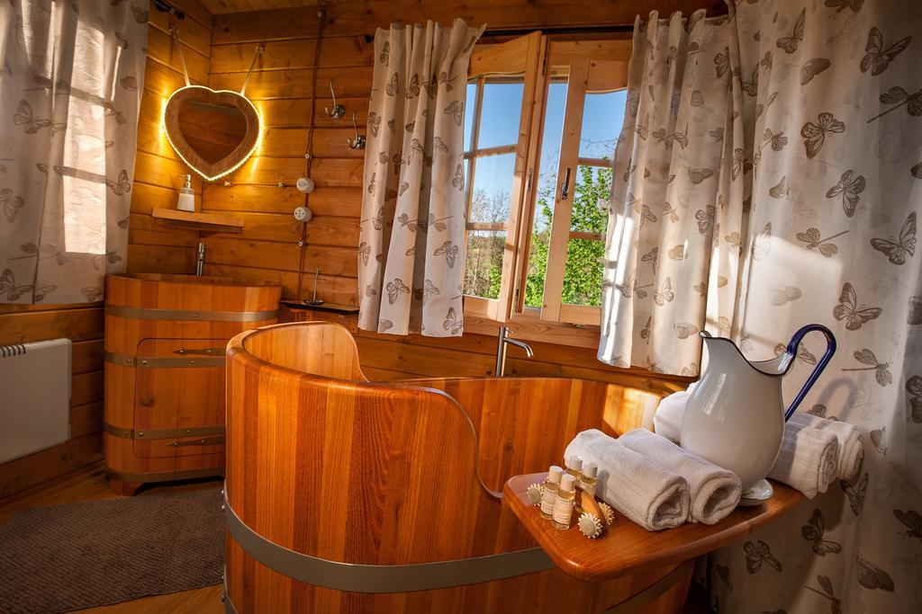 Ecolodge Langhe ケラスコ エクステリア 写真
